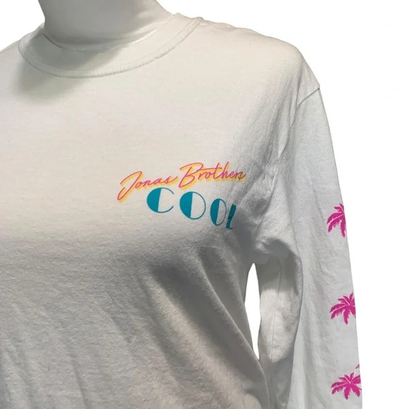 Jonas Brothers Limited edition “Concert long sleeve COOL tee” (Size = small men) - Picture 2 of 6